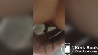 한국 여자 아이가 똥을 싸서 셀카를 찍다.4