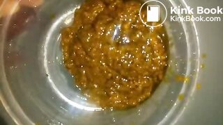 Sexy Girlfriend Shitting