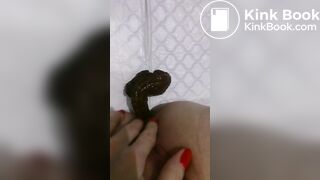 shitting girl - video 17