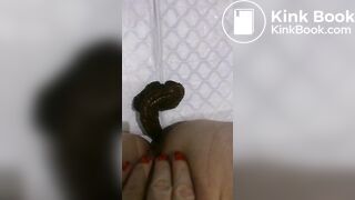 shitting girl - video 17