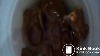 Booty wife solo fisted her shitting ass in the toilet