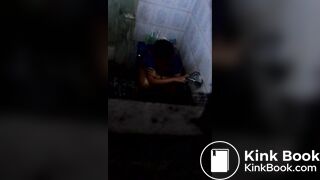 Mbak sebelah kamar menikmati eek