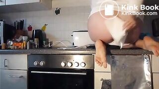 Mommy Showing You How She Packs Lunch