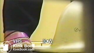 mature women squat toilet 08