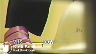 mature women squat toilet 08