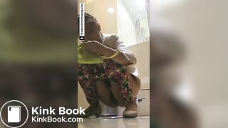 Pretty girl pooping 2