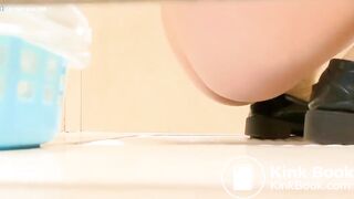 spy toilet - video 228