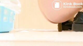 spy toilet - video 228