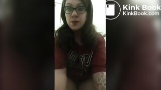 Sexy pooping - video 173