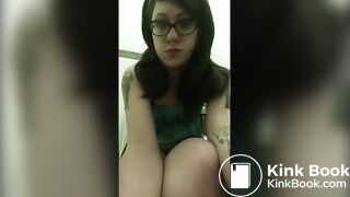 Sexy pooping - video 173