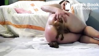 Squeezing Creamy Shit