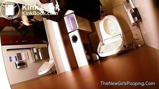 toilet pooping - video 41