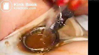 JAPANESE SHIT STUFFING IN PUSSY