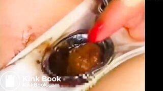 JAPANESE SHIT STUFFING IN PUSSY