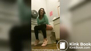 Sexy girl toilet farting and pooping - video 2