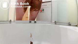 scat smear in bath - video 2