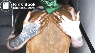 Girl Shit Load & Smearing