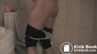 Woman Piss , Farting in Pooping in toilet