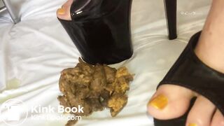 Horny Redhead Stripper Relieving Herself For You