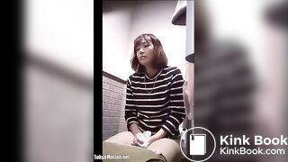 Japanese toilet voyeur 31