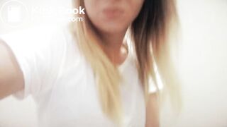 have a very sexy girl diarrhea in the airport toilet