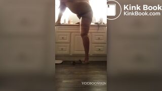 Ebony shoots shit ftom her ass