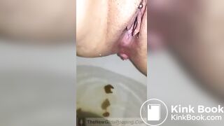 woman shits and pisses
