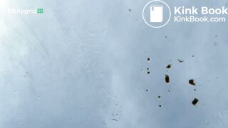 Bubble butt shitting on windshield