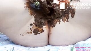 Packing My Pussy with Shit