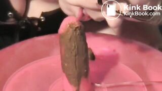 Hot granny tests a new toy and tastes her shit