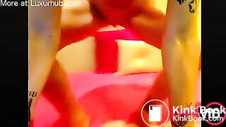 TEEN SCAT AND TASTE HER SHIT