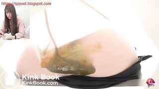 Japanese woman is fingered while she is shitting 1