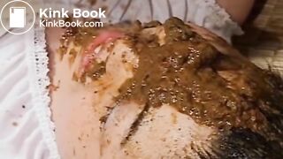 Mother Blasts Daughter in the Face with Diarrhea