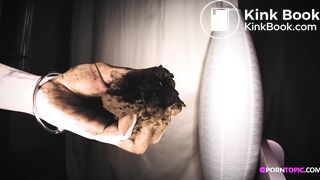 gorgeous and sexy Russian shitting - video 6