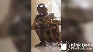 Pooping - video 226