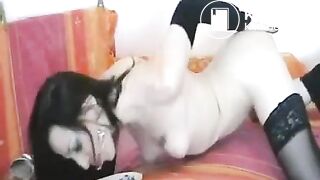 girl taste pee and shit