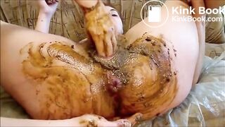 Lesbians fisting with shit
