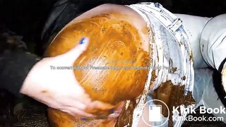 sexy Russian crapping and peeing - video 7