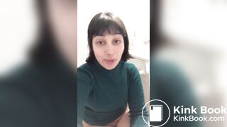 Mulher cagando gostoso 01