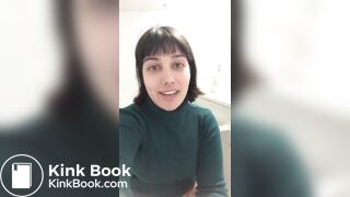 Mulher cagando gostoso 01