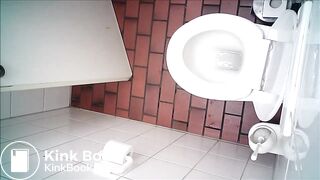 European Girl pooping 1