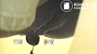 mature women squat toilet 09