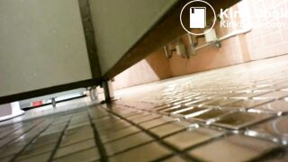 spy toilet 1 - video 4