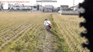 Japanese woman diarrhea outside (3/5)