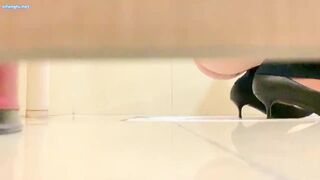 spy toilet - video 225