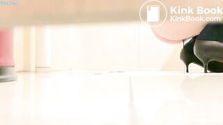 spy toilet - video 225