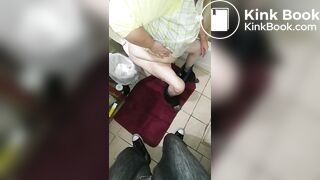 Bbw pooping - video 10