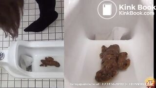 Hot schoolgirl pushing big turd