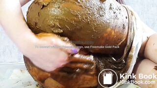 sexy Russian crapping and peeing - video 6