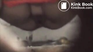 toilet shitting unusual cleaning 033 (cleaning with newspaper)